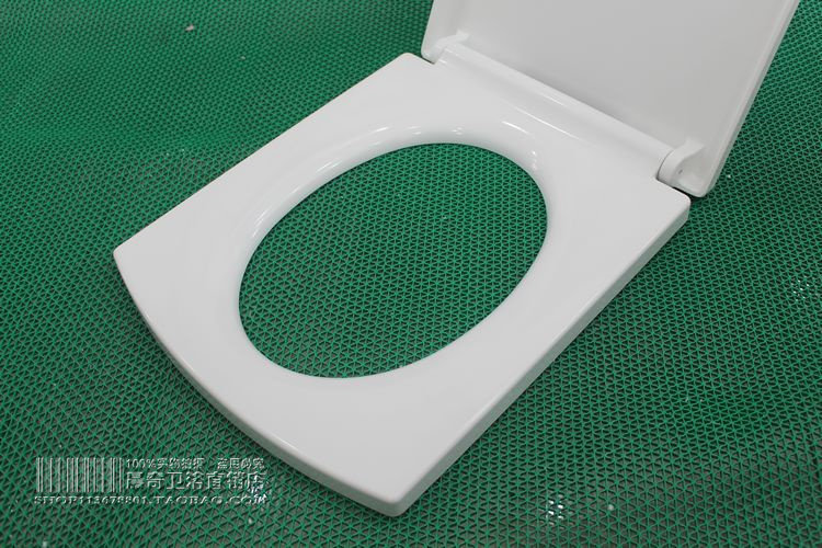 方型缓降脲醛加厚坐便器盖板 马桶盖 孔距12-25厘米