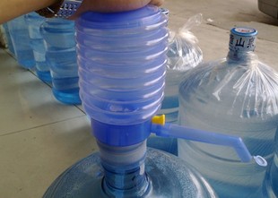 桶装水压水器 泵水器 手压式吸水器 多款选择