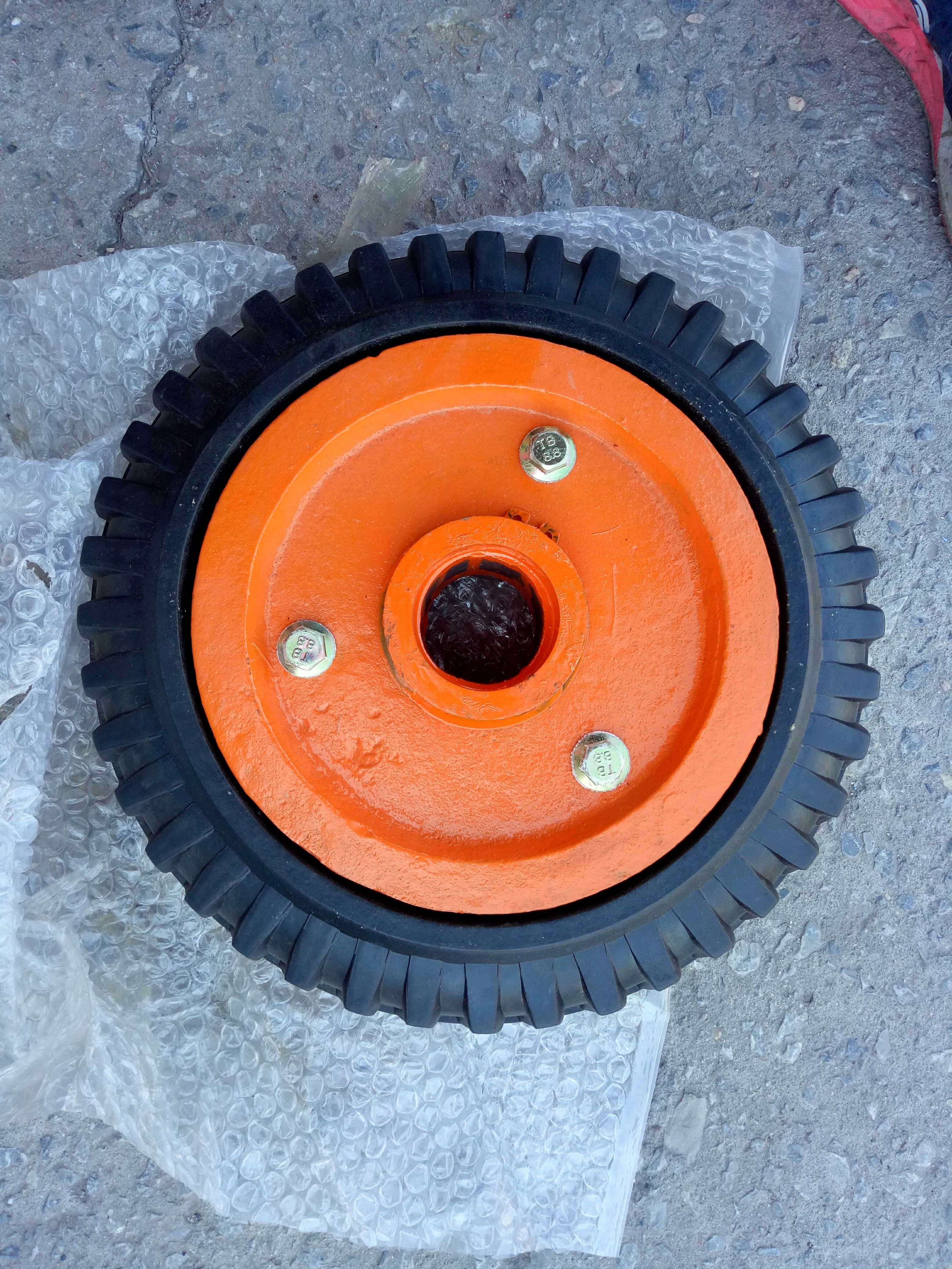 华德捆草机 打捆机配件 捡拾器轮胎 打捆机前小轮 包邮