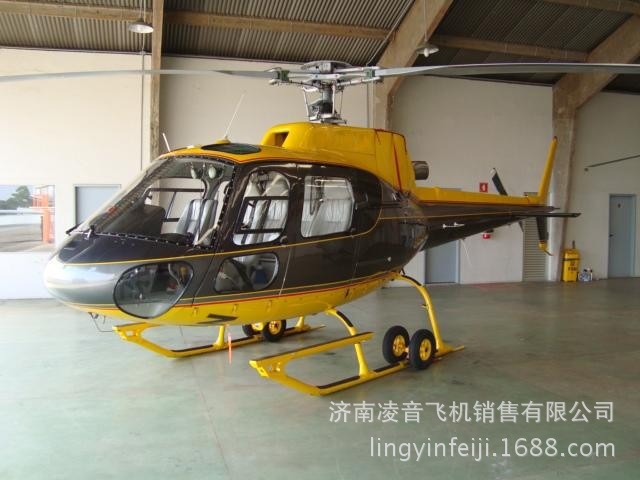 私人飞机小松鼠直升机真机租赁