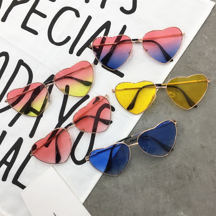 韓国語版 クリエイティブ ファッション ラブリーピーチハート ヴィンテージ愛 心 徐々にセックス クールにする 夏 サングラス 透明 サングラス 中国仕入れ Com