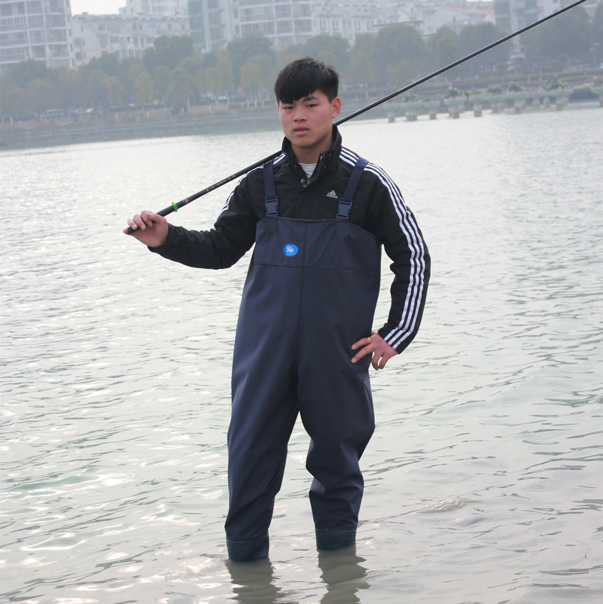 蓝色下水裤半身洗车防水裤抓捕鱼裤涉水裤加厚牛筋鞋底包邮