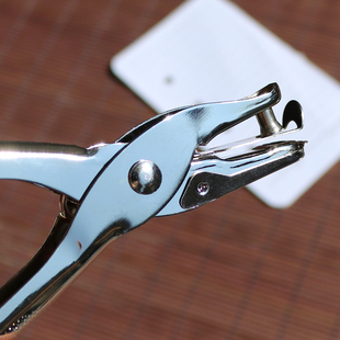 推荐手工DIY活页本芯配件单孔打孔机纸张冲孔器6mm孔径带收纳装置