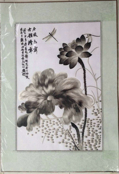 苏州刺绣机绣苏绣黑白荷花仿手工德丰挂画装饰画礼品走廊玄关客厅图片