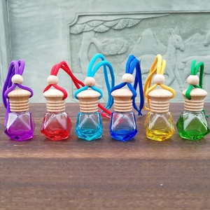 汽车挂件 香水空瓶挂件 车挂车内饰品 车载装饰品 香薰玻璃瓶