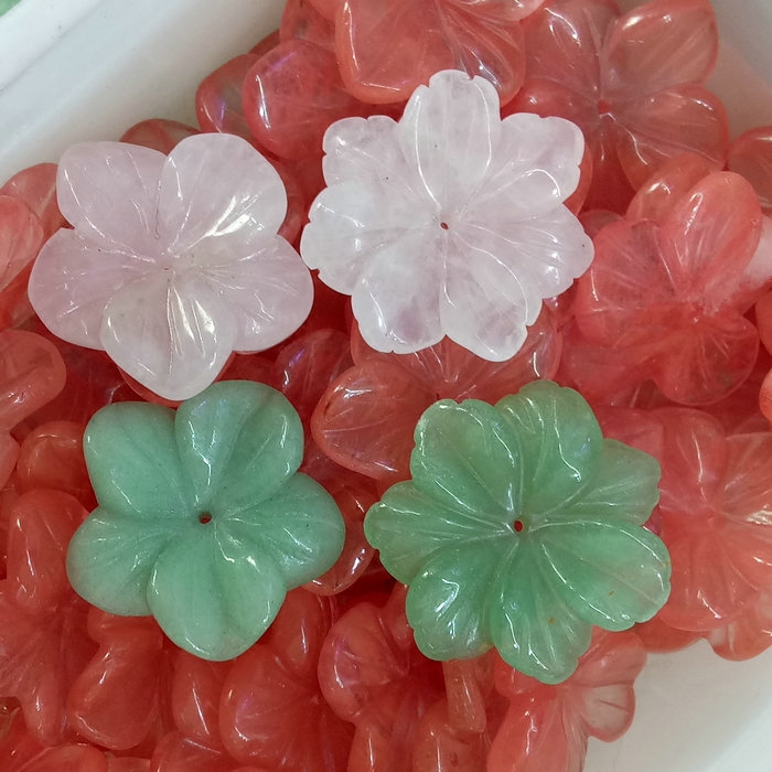 天然粉晶绿东陵玉西瓜晶立体雕刻五瓣七瓣花 25-27mm DIY配件材料