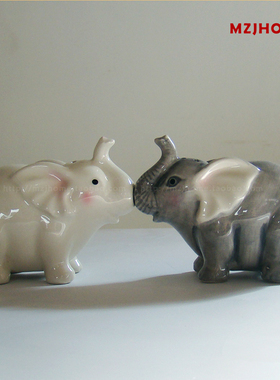 陶瓷手绘镇宅情侣摆件结婚礼品