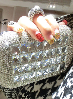 2025款指环扣水钻结婚晚宴礼服包玻璃钻珍珠手工制作礼服包手包