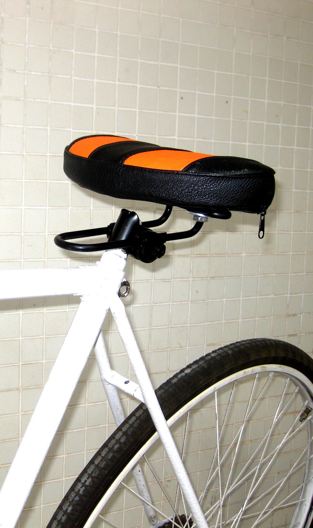 Selle de vélo  MING S - Ref 2349335 Image 1