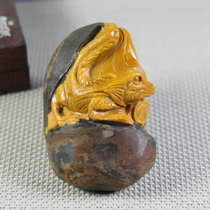 天然宣化上谷战国红玛瑙雕刻件 实物图 战国红雕刻手把件摆件把件