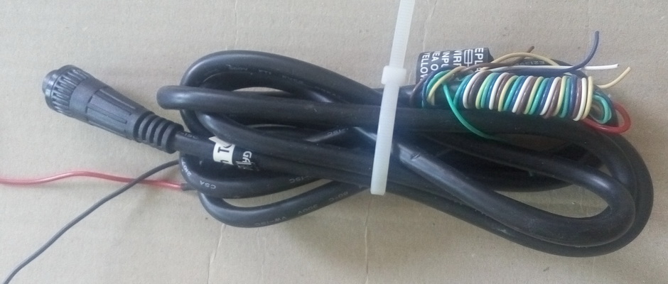 GARMIN原装电源线，圆头7 PIN插孔，带电源和数据接线