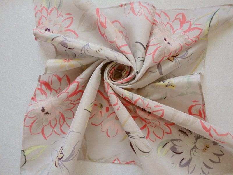 蚕丝棉大方巾真丝柔软款方巾女士