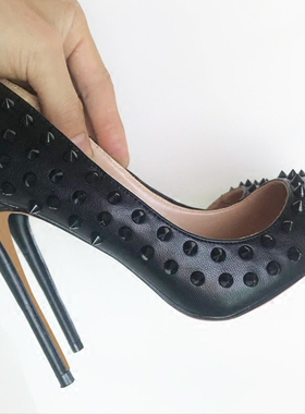 欧美新款黑色哑光羊纹铆钉单鞋高跟鞋女尖头细跟小码34.35码