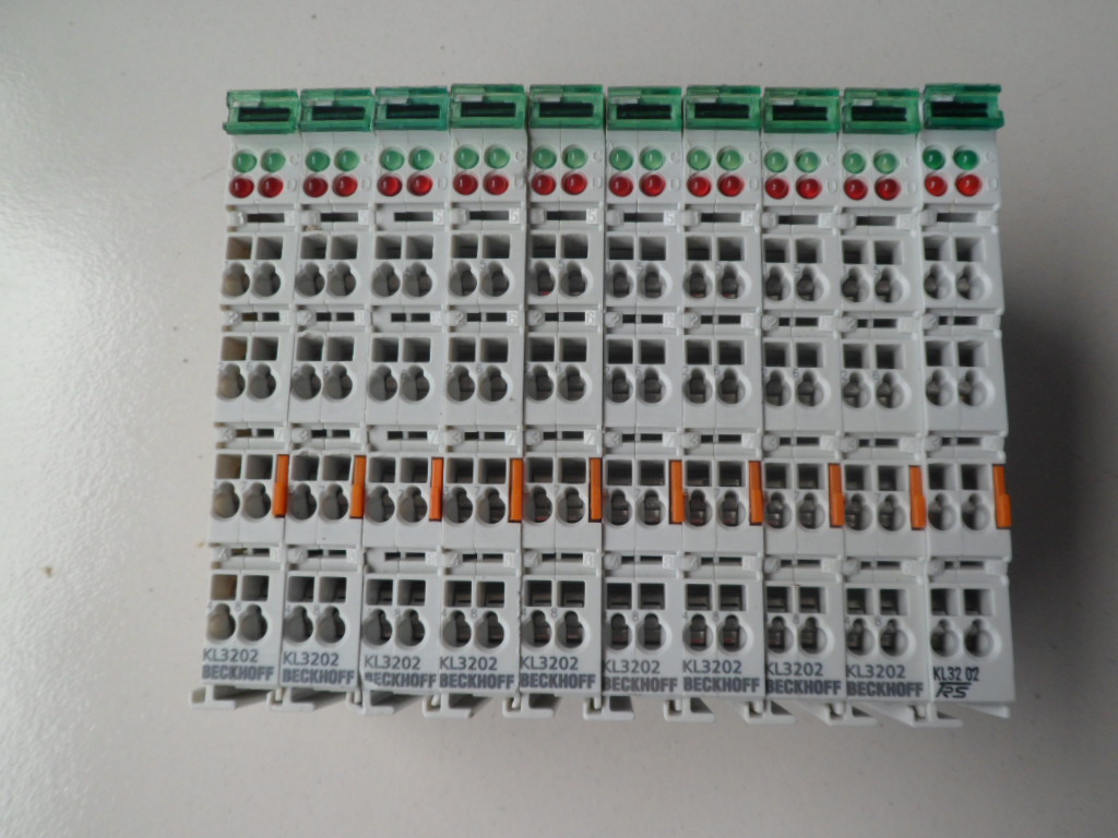 二手BECKHOFF;KL3202.九成新。包好.实价