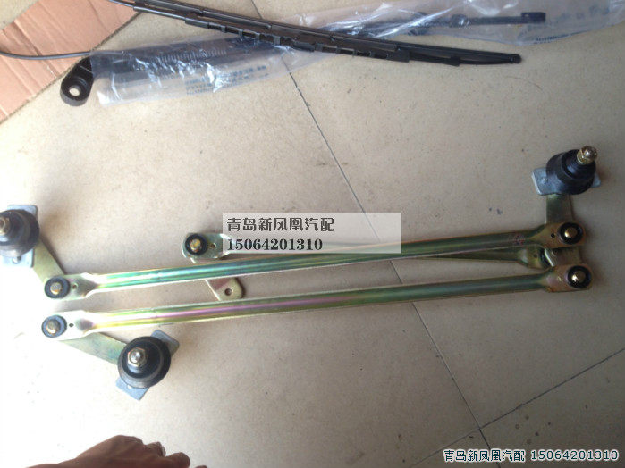 用于青岛解放配件新大威新悍威赛龙三刮二刮雨刷连动杆连杆前风挡