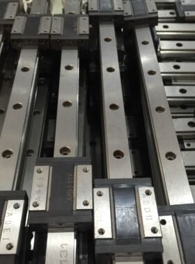 日本进口直线导轨THK  RSR15ZM滑块，轨道长度230，290毫米成色新