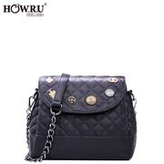 In autumn and winter the new rhombic Crossbody fashion handbag cross block cover soft cover medium bag