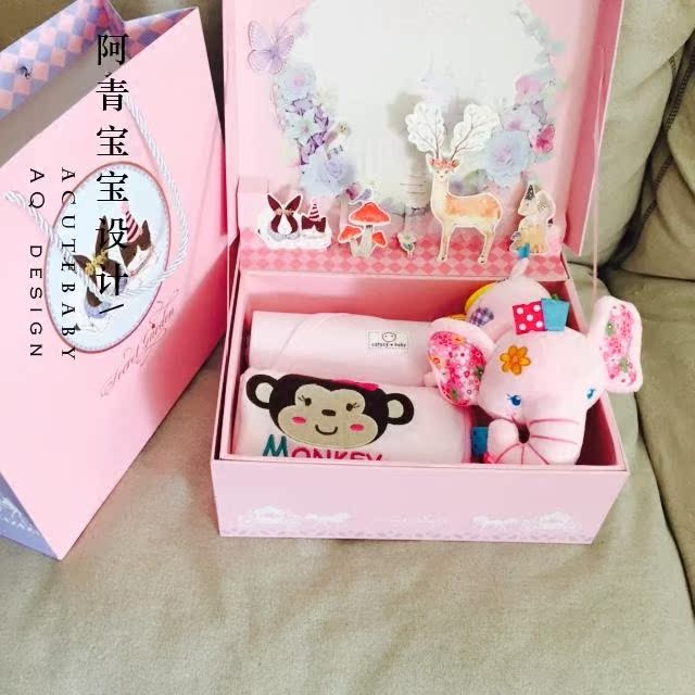 Coffret cadeau pour bébé - Vêtements + Fournitures - Ref 1976791 Image 5