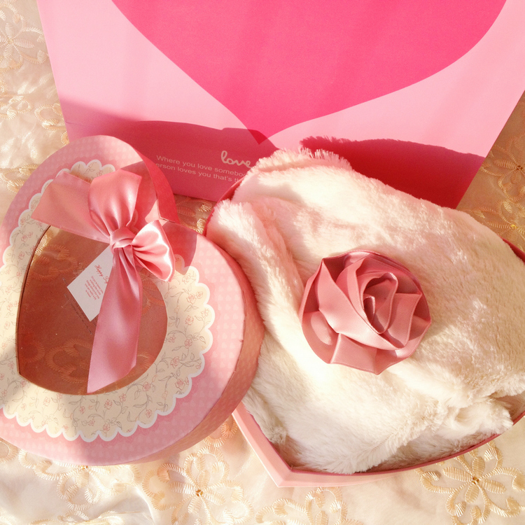 Coffret cadeau pour bébé - Vêtements + Accessoires - Ref 1978053 Image 1