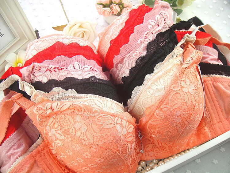 3012梦**品牌清仓 深V调整型中厚聚拢文胸 蕾丝胸罩三排扣