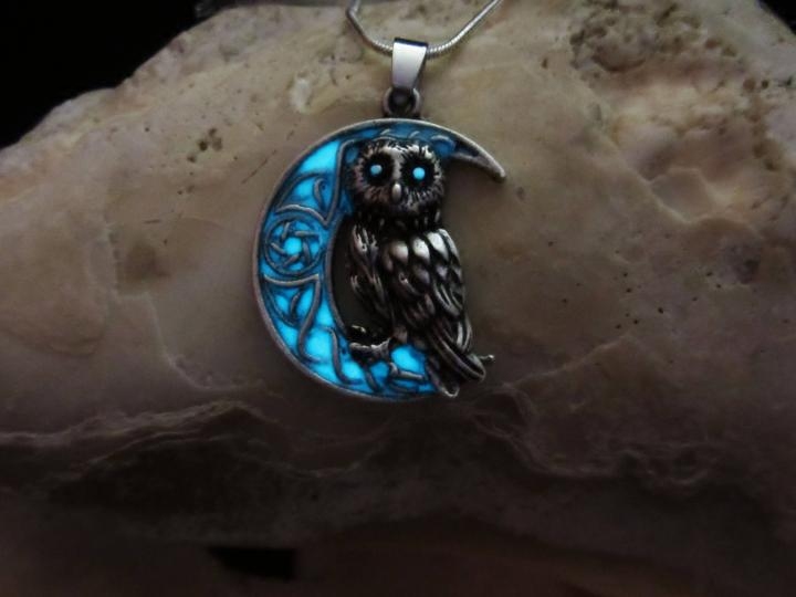 加拿大代购crescent㊣ 手作别致艺术蓝色发光猫头鹰新月形项链
