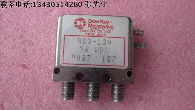 Dow-Key 403-134 18GHz SMA头 28V 300W 单刀双掷 射频微波高功率同轴继电器开关 频率范围：DC-18GHz 插损：0.3dB 隔离度：80dB 输入最大功率：300W 工作电压：28V 两条线控制