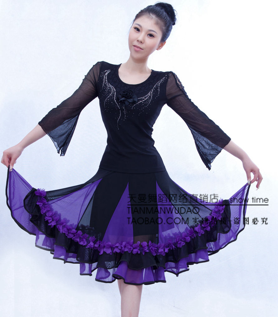新款喇叭袖拼纱舞蹈练功上衣 舞蹈服拉丁舞上衣广场舞服加钻碎花