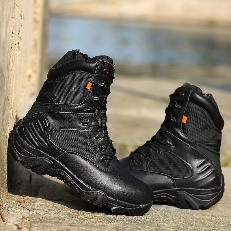 Boots militaires en cuir - porter - Ref 1397881 Image 1