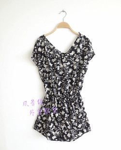 春夏季 裙裤 女0166 前后V领性感拉链短裤 复古小碎花收腰连体裤