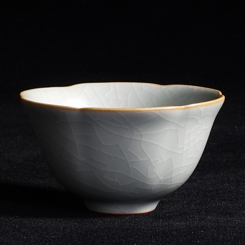 龙圣华苑 景德镇奉华汝瓷葵口杯/传统器型高温汝窑汝釉开片品茗杯