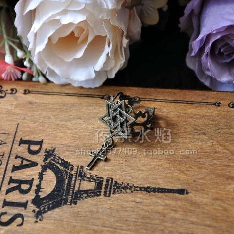 欧美风镂空十字架六芒星恶魔戒子