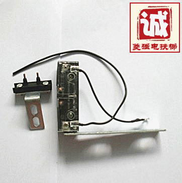 电梯配件/三菱付门锁/触点开关/161副门锁AZ-06/PB123/带支架付锁