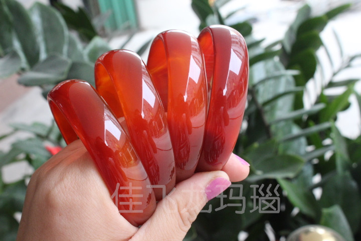 包邮薄款宽版天然中国红色玛瑙手镯玉髓手环普通 女款54-65