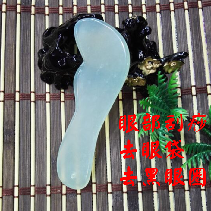 纯手工雕刻、打磨、抛光，玉石有润肤生肌，镇静安神的功效。