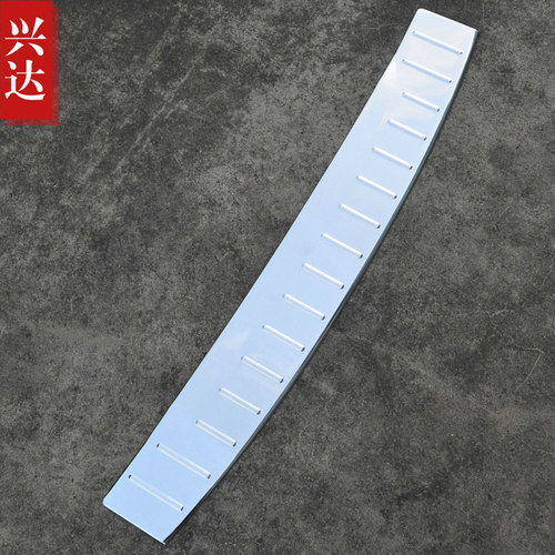 适用于2012-15款长城哈弗M4不锈钢装饰后杠踏板 M4外置后护板