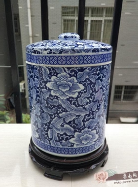 青花景德镇陶瓷圆柱形储物罐