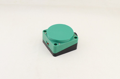 沪工接近开关 HM-3040A B C D AL BL -2040A B 方形感应传感器