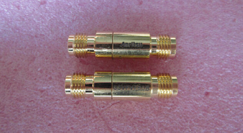 33VFVF50B Anritsu V母-V母 DC-70GHz 射频微波毫米波精密 校准件 同轴转接器 从设备里面拆出来的，几乎没怎么用过，成色好。