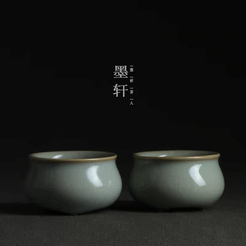 问鼎鼎峰汝窑 汝瓷茶具 天青小香炉杯 经典款 品茗杯 开片 有折扣