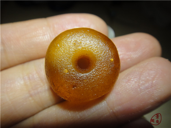 〓古董蜜〓纯天然红皮开片老蜜蜡藏传老蜜蜡饼子吊坠平安扣91