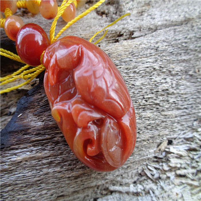 促销新款黄龙玉爱情鸟吊坠女生圆珠项链颈饰玉石手工玉佩玉器挂件