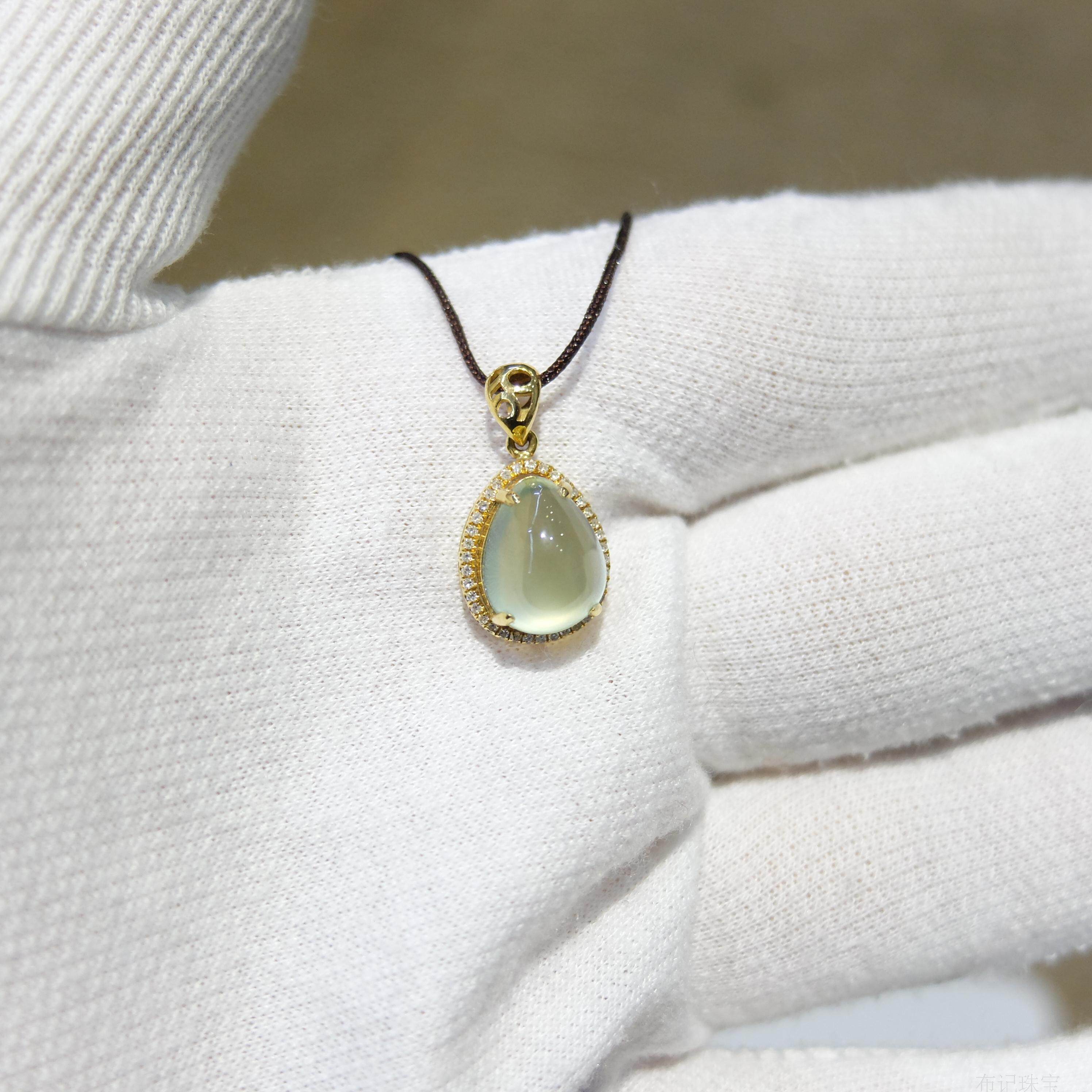 布记 天然葡萄石18k黄金配钻石镶嵌水滴款吊坠项锁骨链女饰品