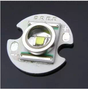 ÃÀ¹úÔ×°½ø¿ÚCree Q5 led µÆÖé ´øÂÁ»ù°åÐè×Ô¼ºº¸ Ç¿¹âÊÖµçͲµÆÅÝ