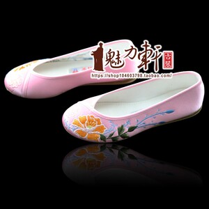 魅力轩古装鞋/粉色绣花鞋配汉服舞蹈裙/中式婚礼伴娘鞋平底单鞋