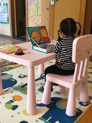 宜家国内代购玛莫特儿童椅宝宝塑料椅子靠背凳子幼儿园坐椅