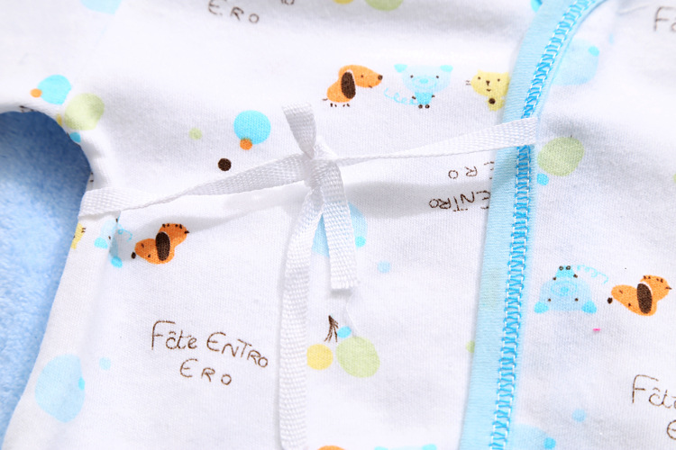 Coffret cadeau pour nouveau-né - vêtements - Ref 1969909 Image 5