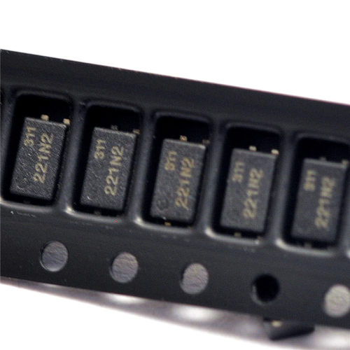 AQY221N2V 光耦 贴片SOP4 光隔离器 光电耦合