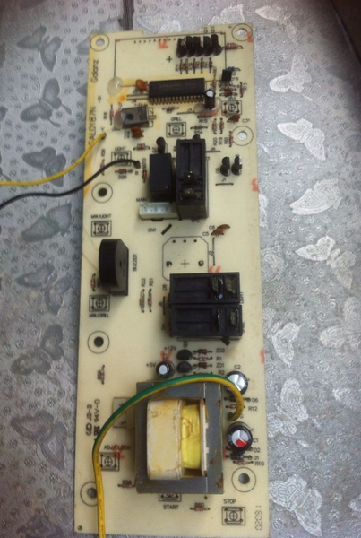 原装拆机，没修过，实物拍图，默认韵达，当天发货 买电视主板的亲，请看清标题的屏型号