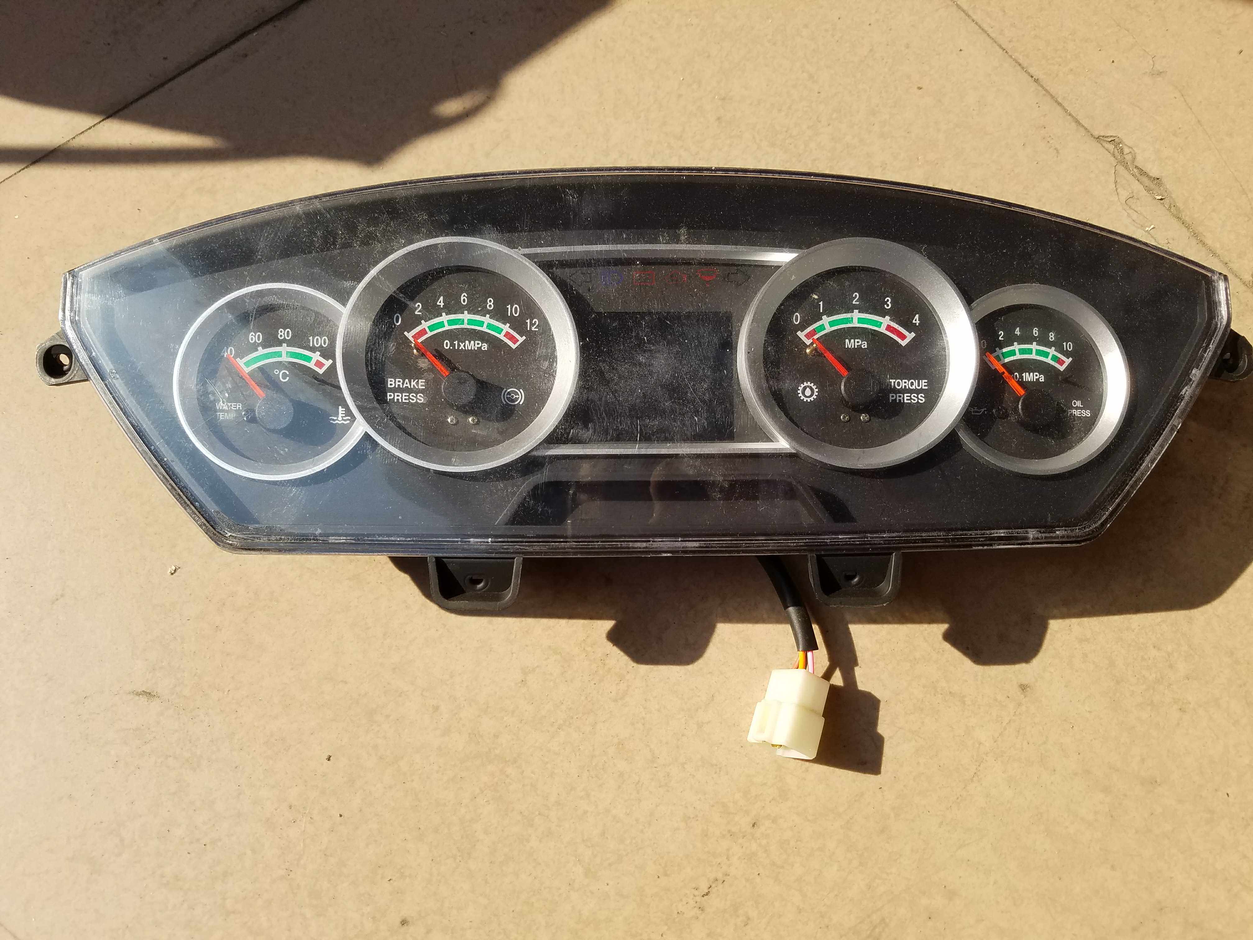 山东莱州小型装载机 仪表盘 总成