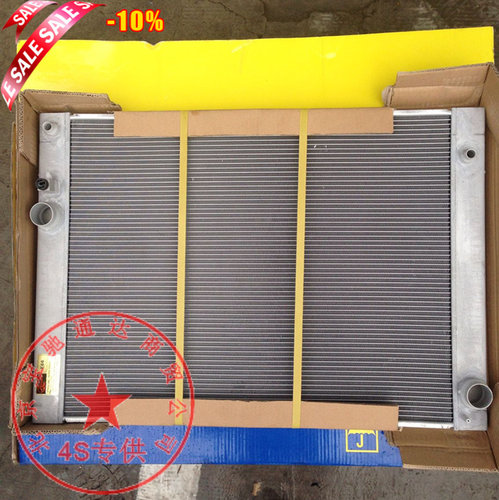 适用宝马E60E66F18520525 528 530 730740320冷却器水箱散热器